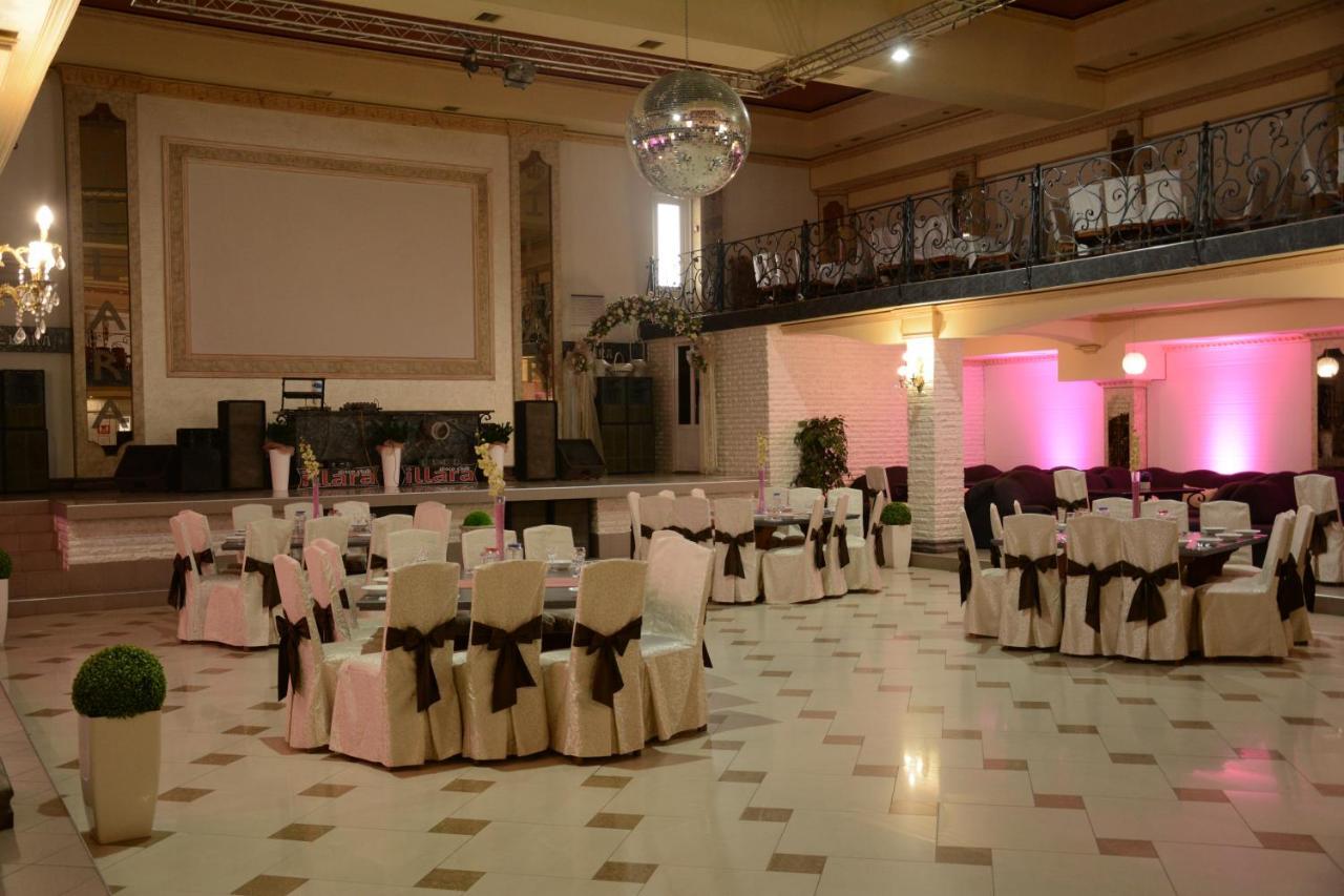 Illara Spa Hotel Irshava Buitenkant foto