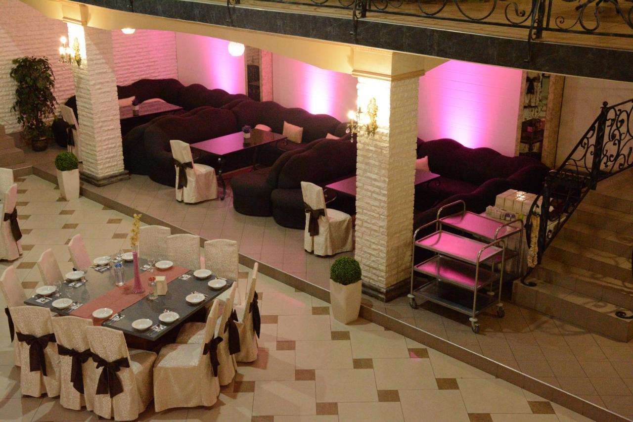 Illara Spa Hotel Irshava Buitenkant foto