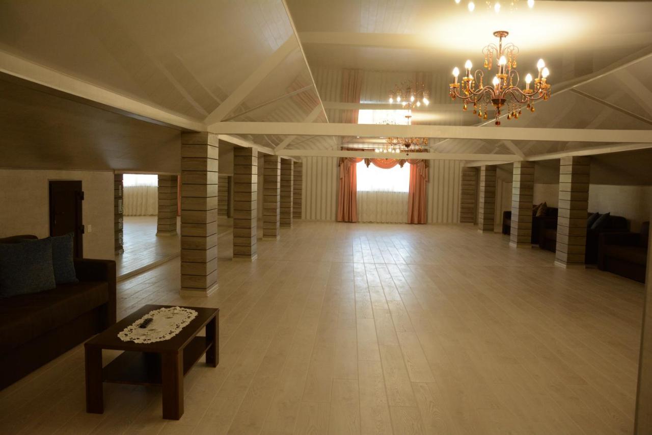 Illara Spa Hotel Irshava Buitenkant foto