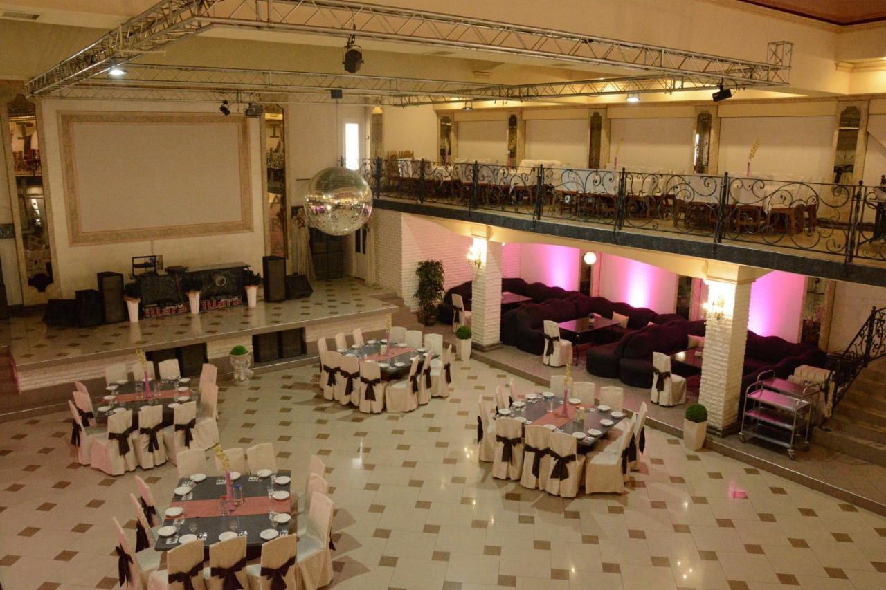 Illara Spa Hotel Irshava Buitenkant foto