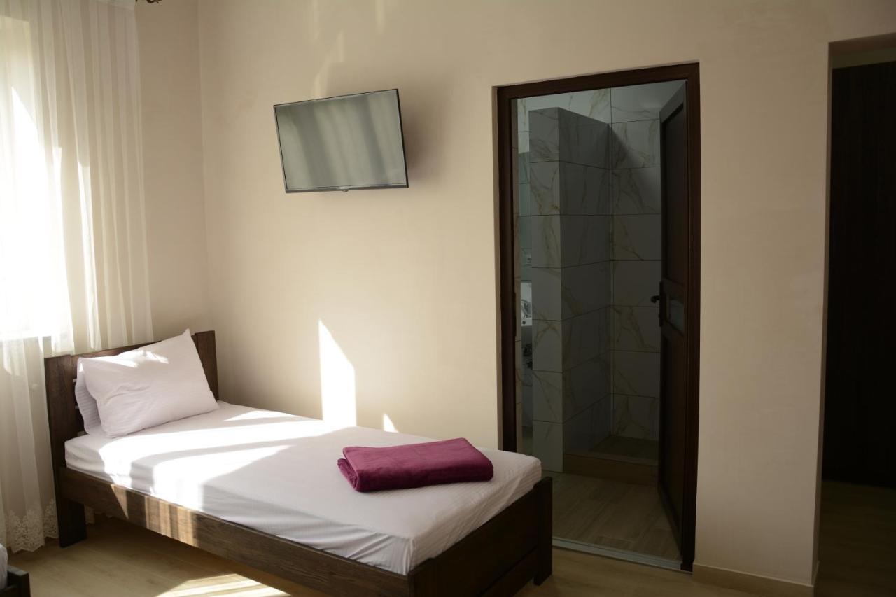 Illara Spa Hotel Irshava Buitenkant foto