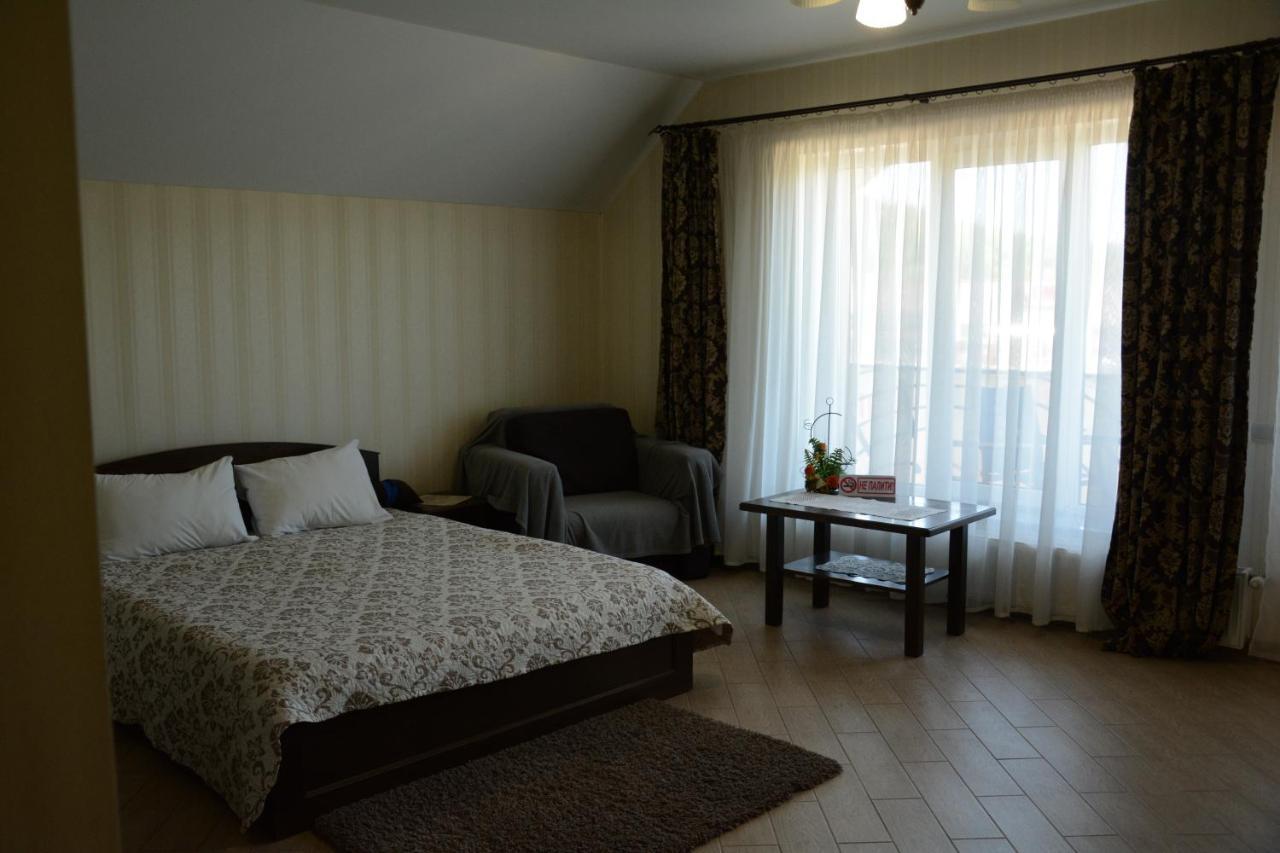 Illara Spa Hotel Irshava Buitenkant foto
