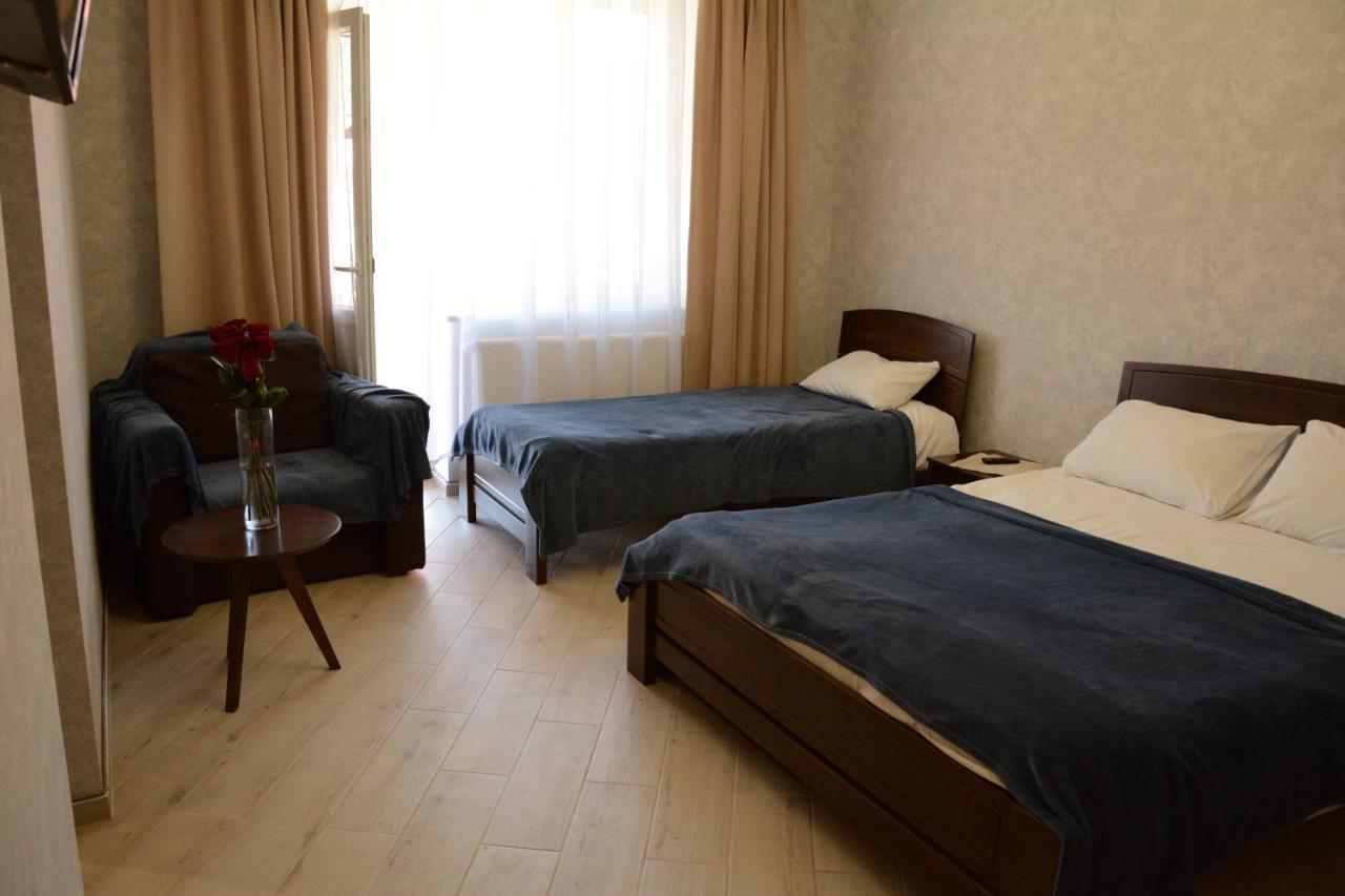 Illara Spa Hotel Irshava Buitenkant foto