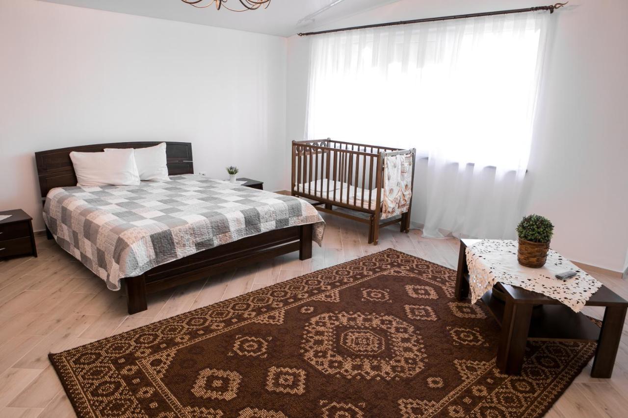 Illara Spa Hotel Irshava Buitenkant foto